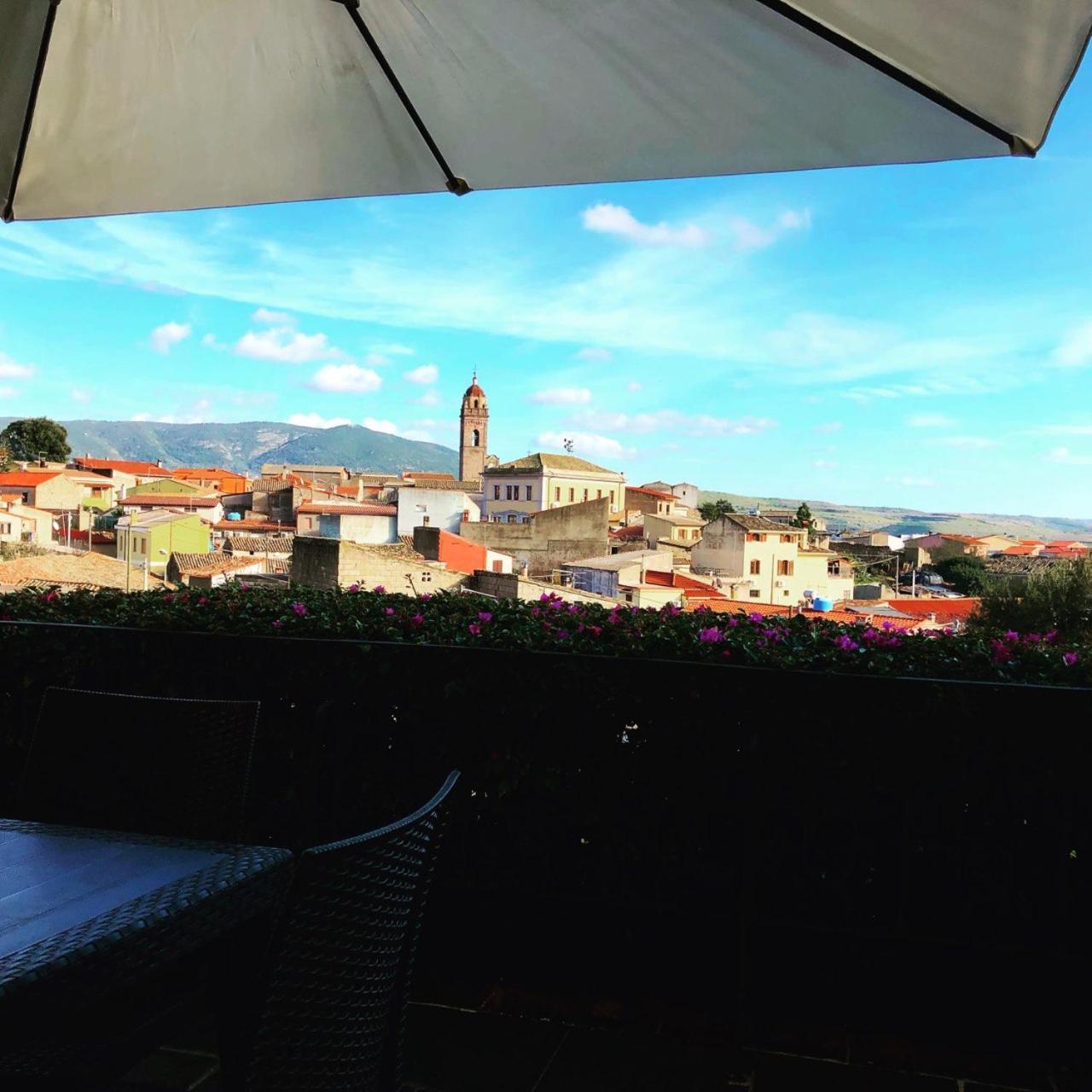 Bed and Breakfast Borgo Antico XIX Sec. Gesturi Exterior foto